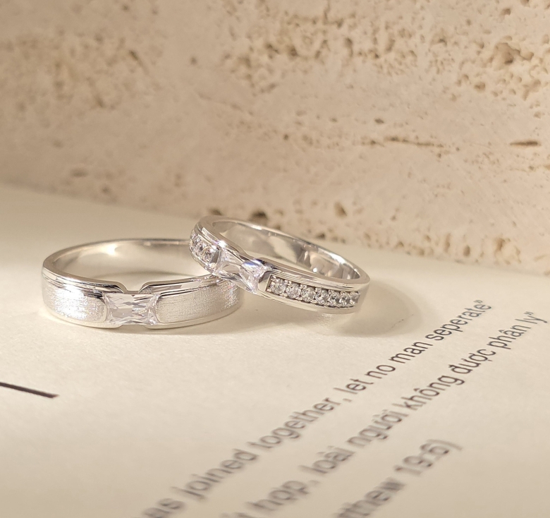 Nhẫn Hột Cn Đai Cát + Nhẫn Hột Cn Đai Tấm Italy