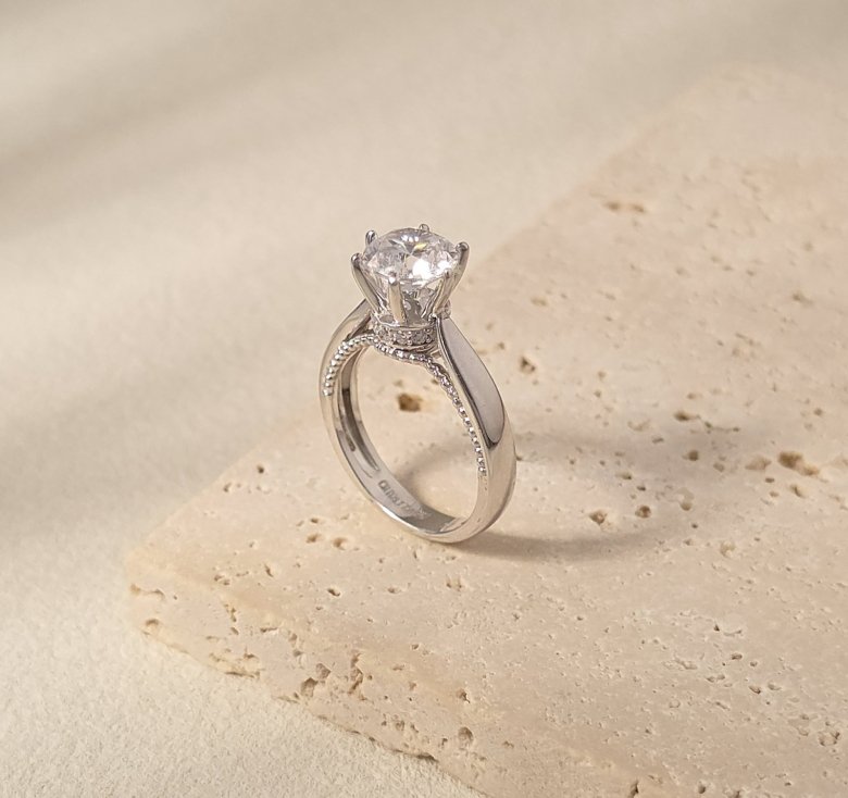 Nhẫn Chủ 6 Chấu Đai Trơn Italy