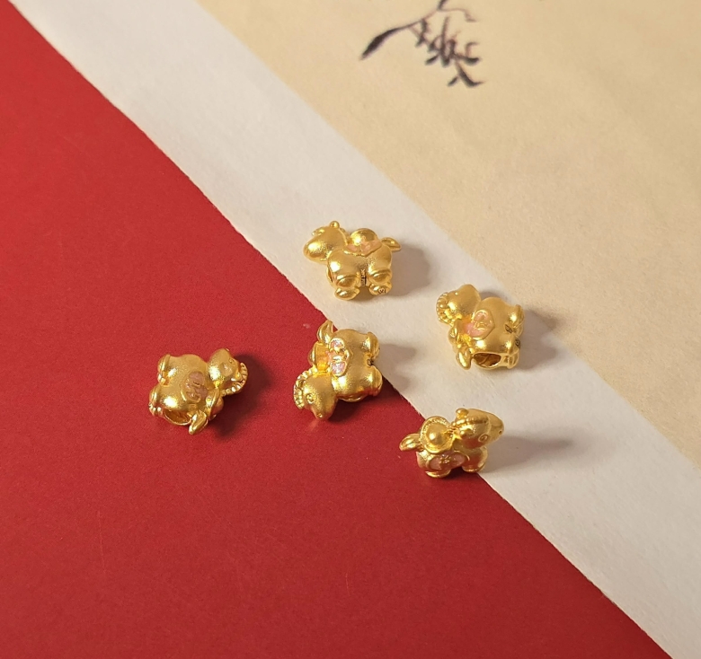 Charm Ngựa Pony Nén Vàng 24K