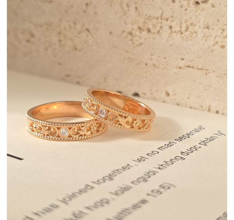 Nhẫn 1h Hoa Văn Hồng Italy 