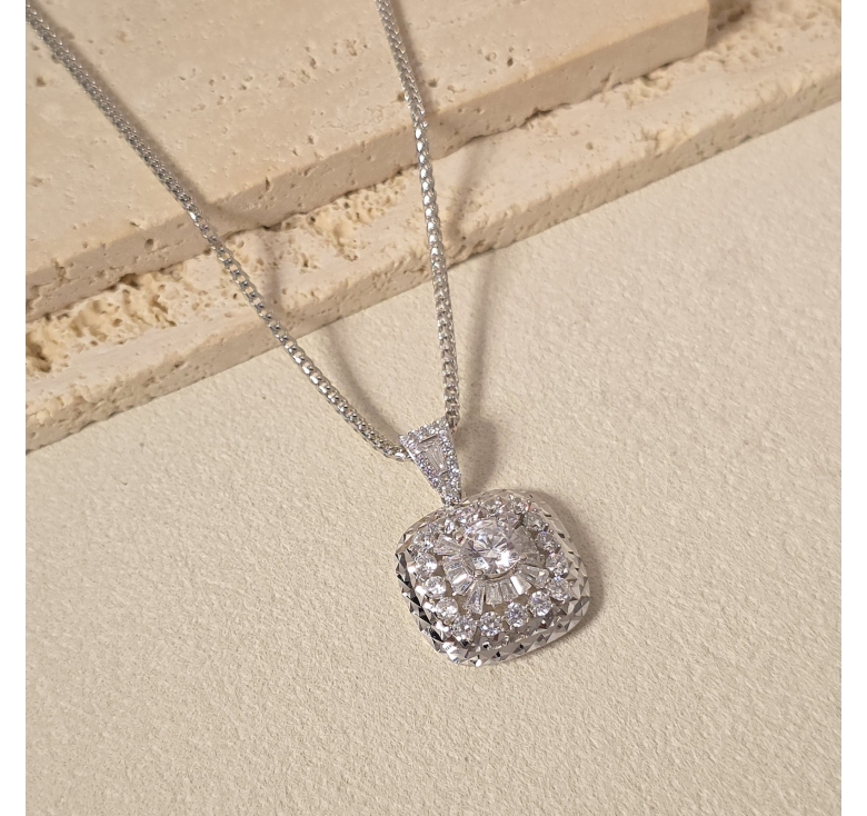 Mặt Chủ Vuông Kết Đá MM Italy