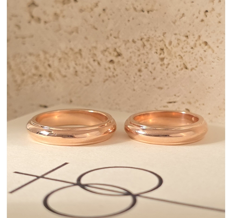 Nhẫn Trơn Mo Hồng Italy 