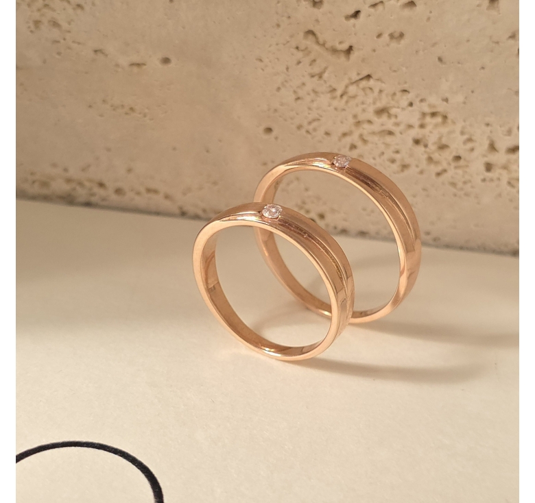 Nhẫn 1h Gờ Chéo Trơn Hồng Italy