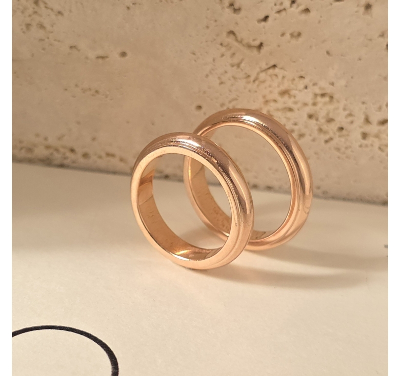 Nhẫn Trơn Mo Hồng Italy 