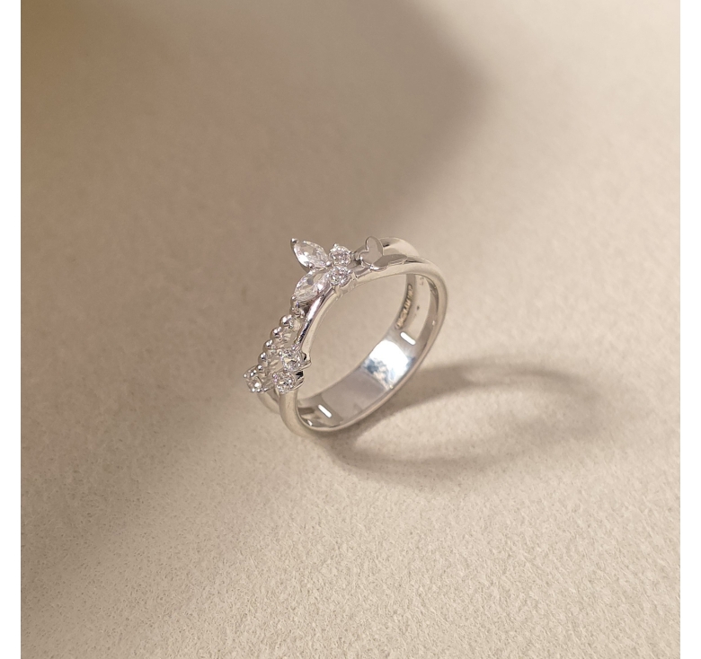 Nhẫn Chéo Bướm Kết Tấm Trơn Italy