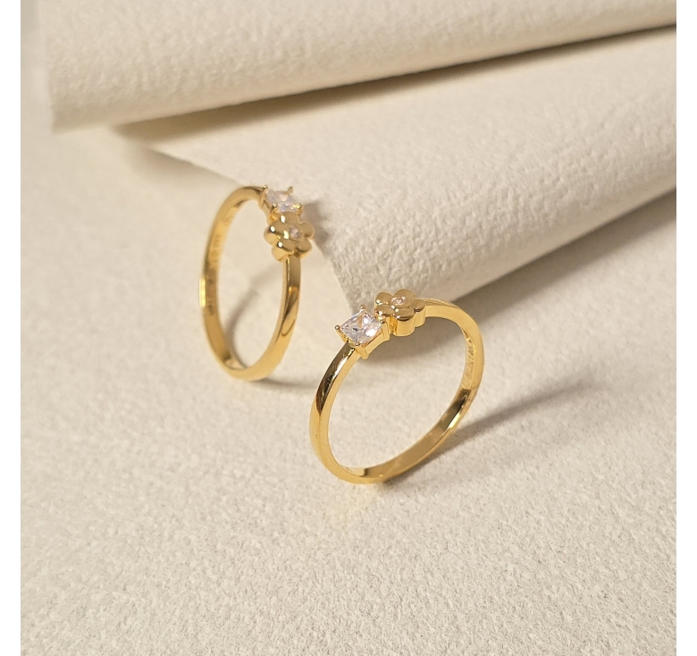 Nhẫn Hoa 1 Hột Đá Vuông 16K